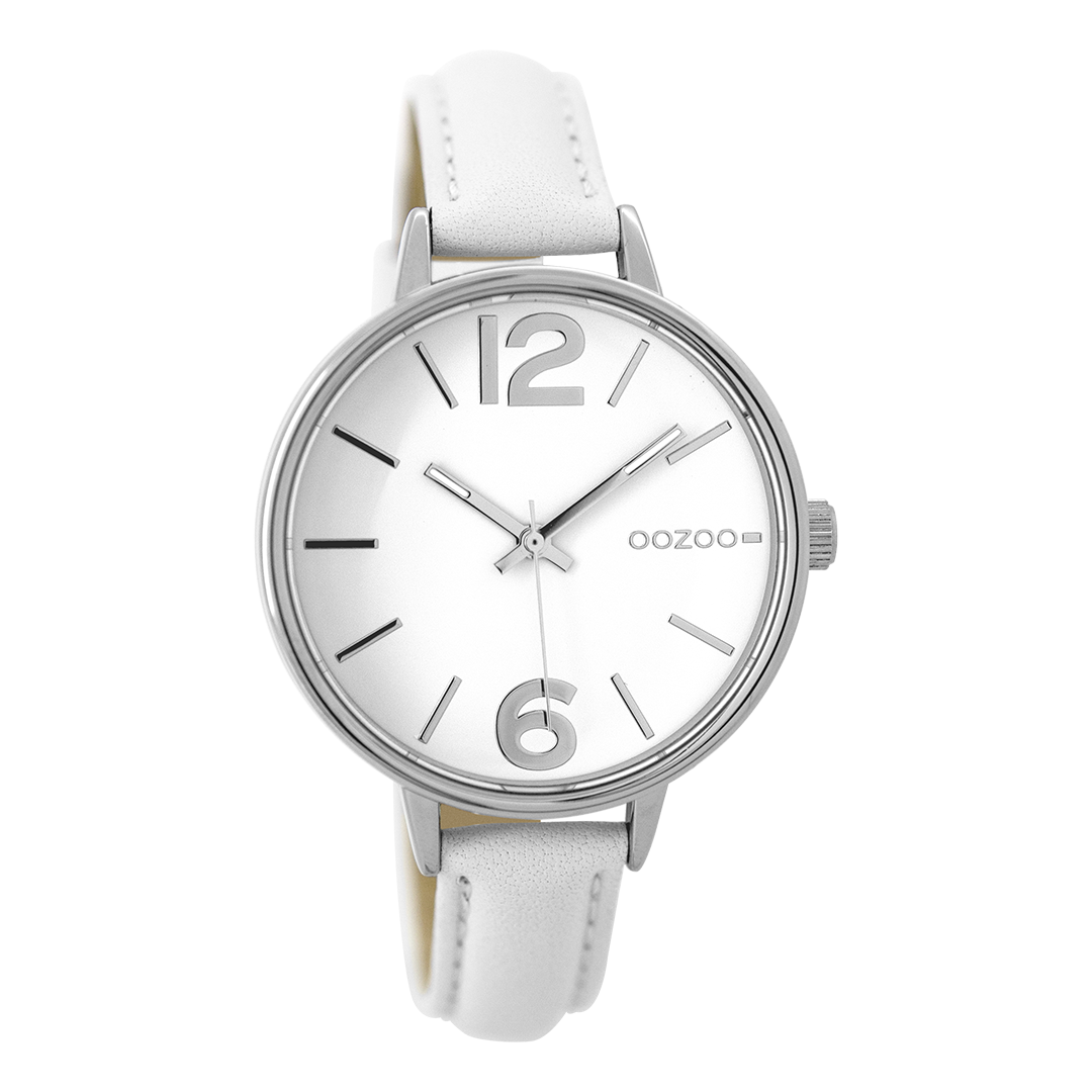 Zilverkleurige OOZOO horloge met witte leren band - C9480